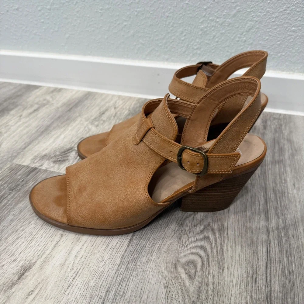 Frye and Co Gaia Ankle‎ Strap Sandals, Open Toe, Tan Brown, Block Heel, Women's